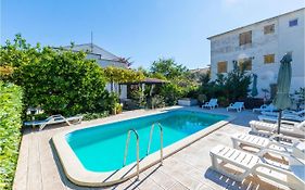 Stunning Apartment In Kastel Stari With Wifi